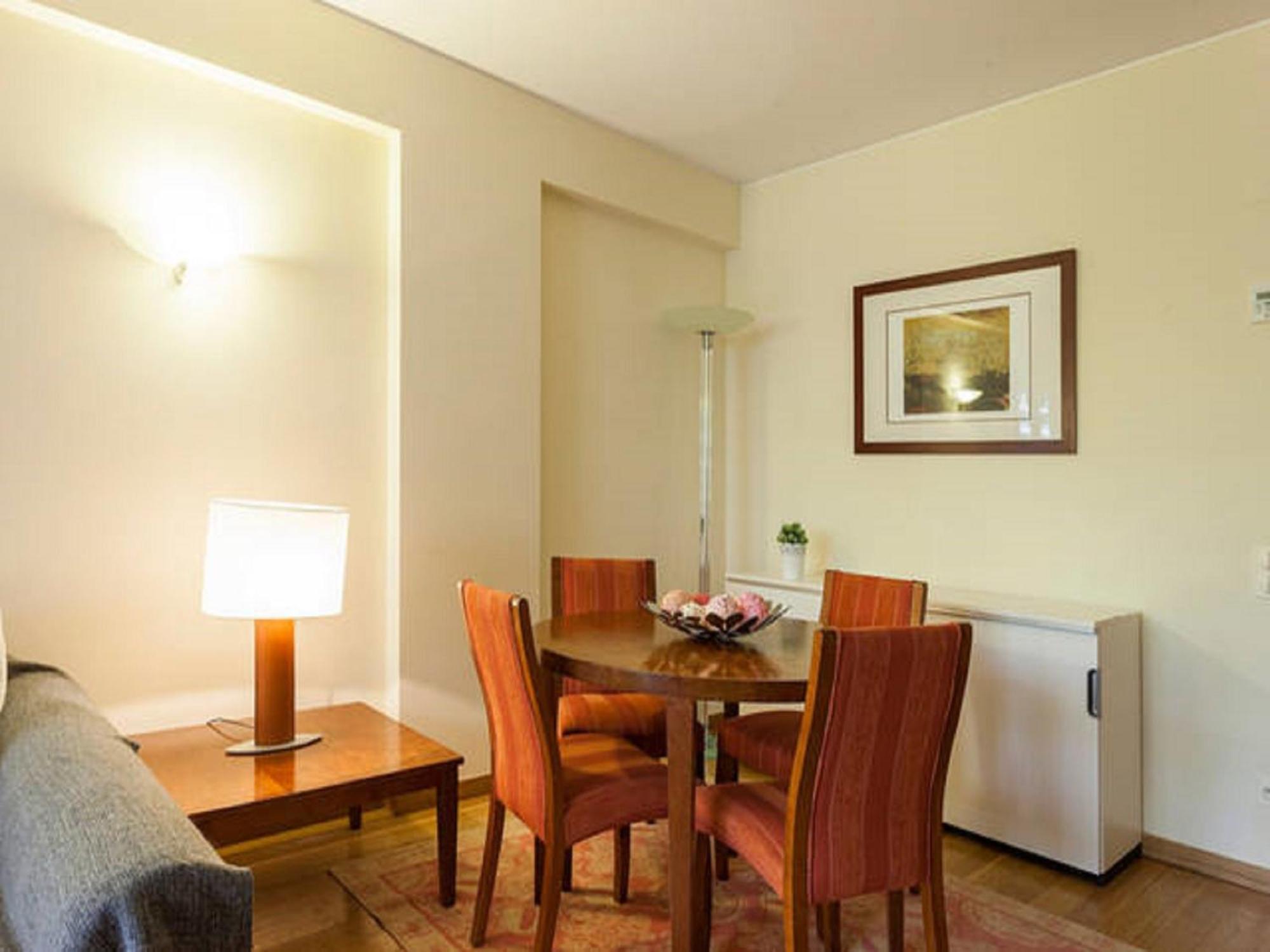 Stay In The Heart Of Lisbon-Altis Suites Hotel Extérieur photo