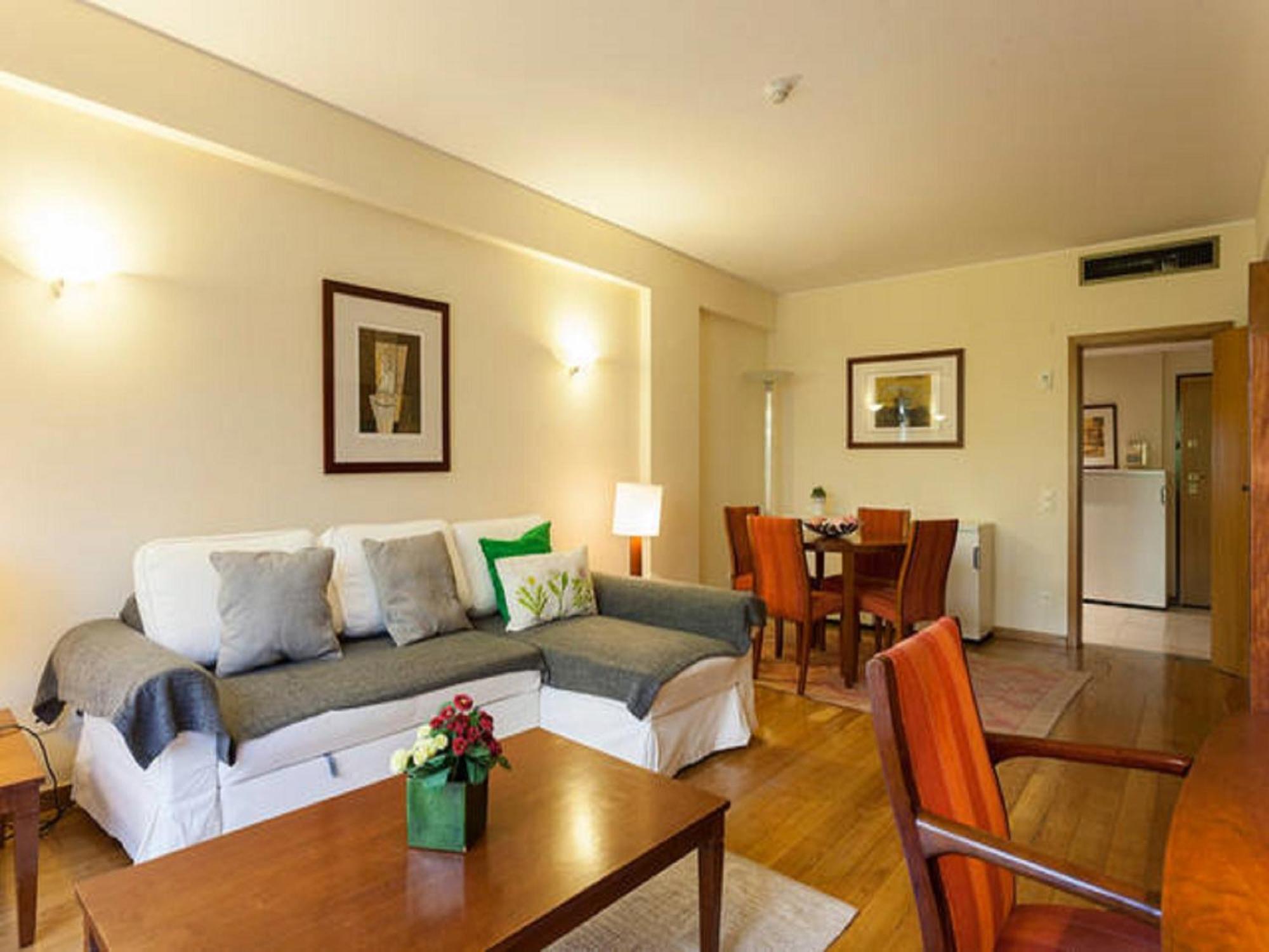 Stay In The Heart Of Lisbon-Altis Suites Hotel Extérieur photo